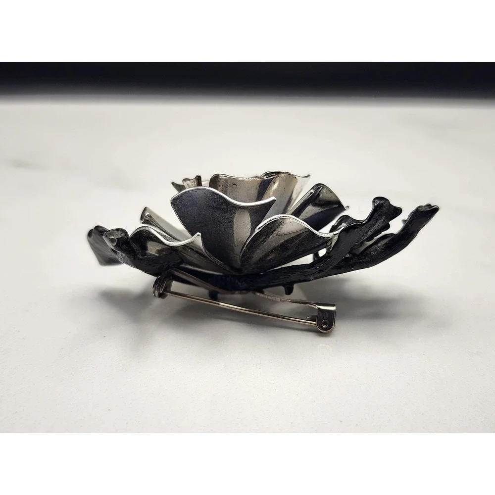 Vintage Black White Enamel Flower Brooch Blue Rhinestone Center Floral 2.25